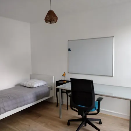 Maison De Plain Pied, Ouest, Jardin Clos * Nantes